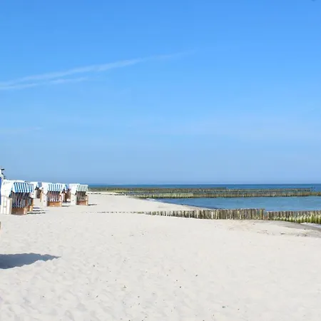 Friederike 1 * Ostseebad Nienhagen